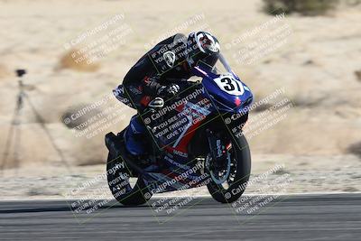 media/Dec-07-2025-CVMA (Sun) [[3e7d2de5dc]]/Race 8-Middleweight Shootout/